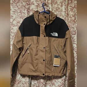 The North Face Women's Black and Tan Performance Jacket